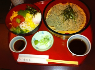 ネギトロ丼とそば.jpg